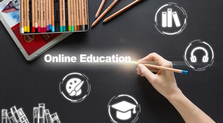 教学技巧、多样性……教育机构怎样跟上人工智能的改变速率？？？